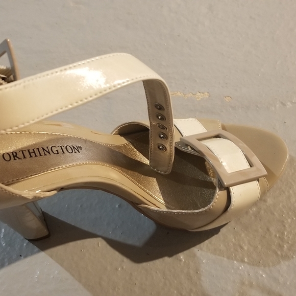 Heels - Picture 5 of 6